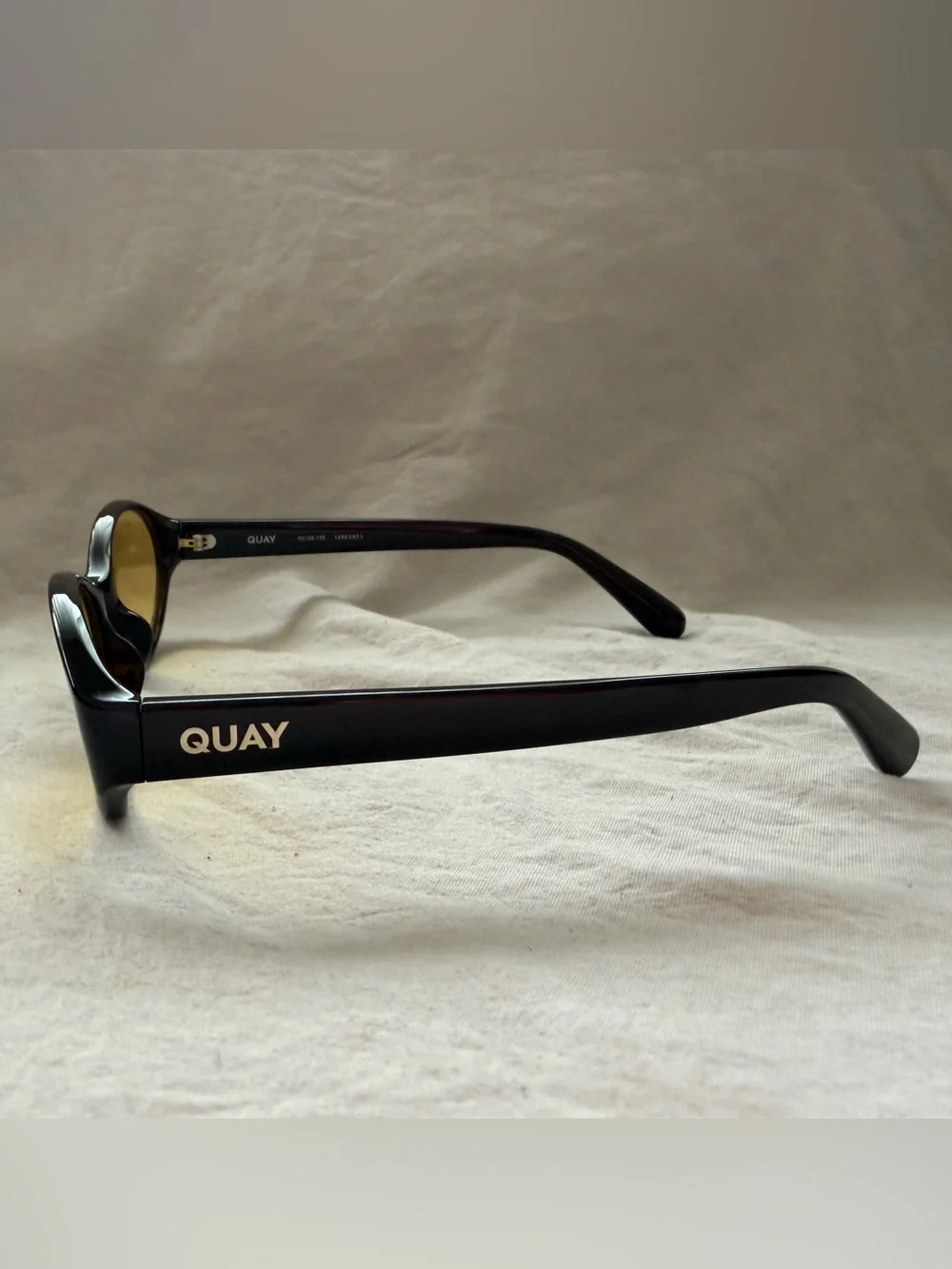 Quay Australia preowned light